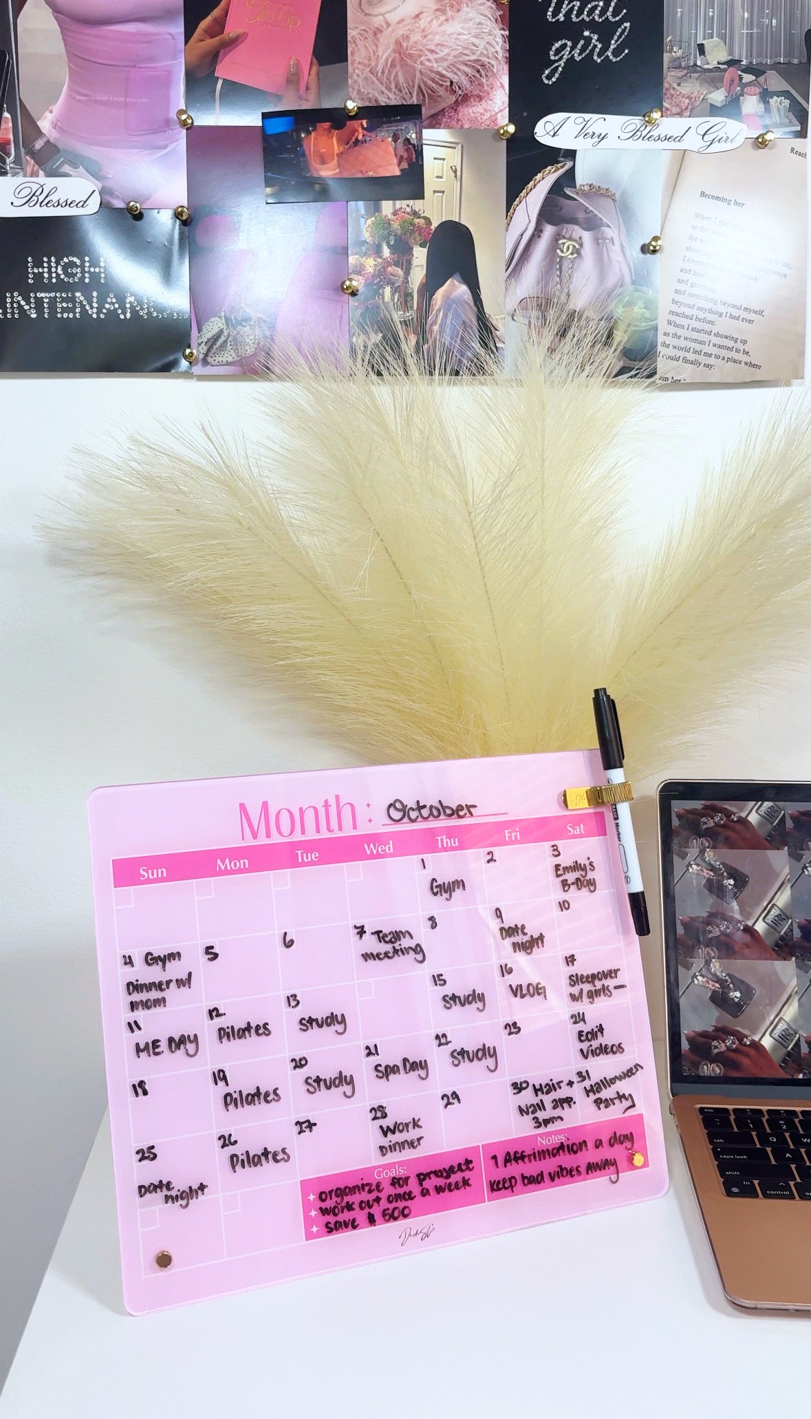 The Glo Calendar